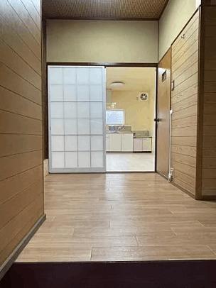 葛原本町戸建て 玄関