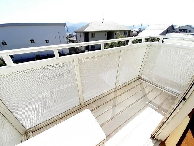 北九州市小倉南区葛原本町アパート バルコニー