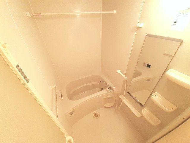 北九州市小倉南区葛原本町アパート バス／シャワー