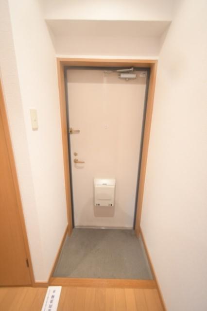 守恒センタービル 玄関