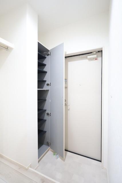 北九州市小倉北区三萩野アパート 玄関