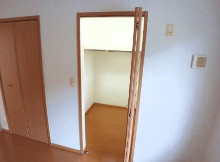 アブニールソレイユ　Ａ 収納