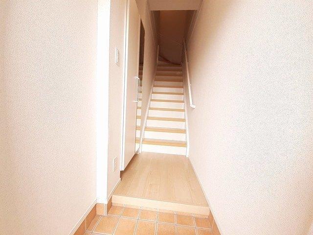 北九州市小倉南区葛原本町アパート 玄関