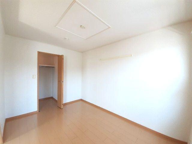 ソレイユ元町B 収納