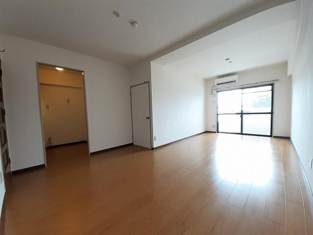 北九州市小倉南区田原新町マンション リビング