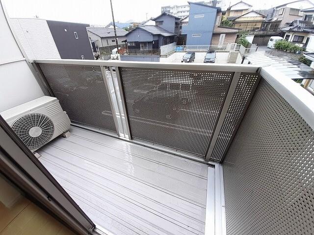 ウエストヒルズⅢ バルコニー