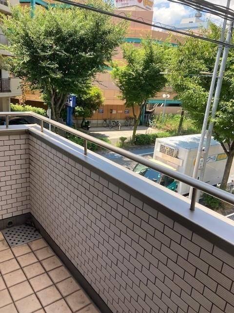 エルメゾン砂津 バルコニー