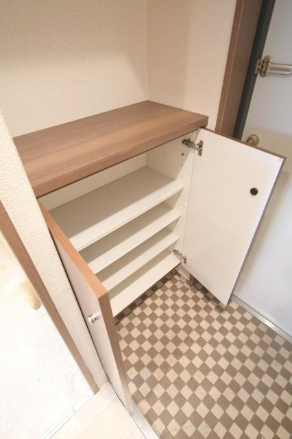 ヒルズ鍛冶町 玄関