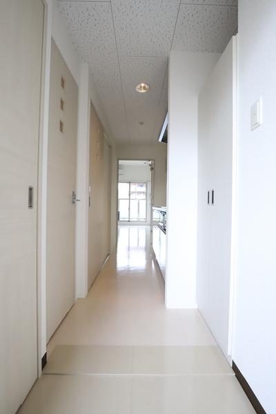 CLUB ORIENT No.105（806） 玄関