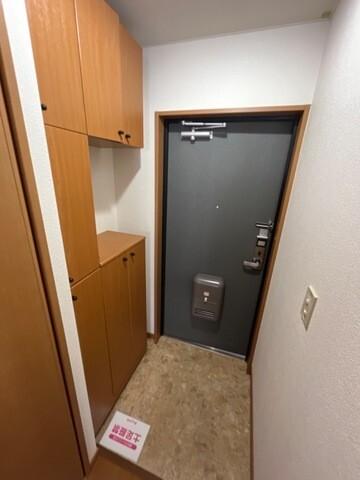 リバーサイド塚田 玄関
