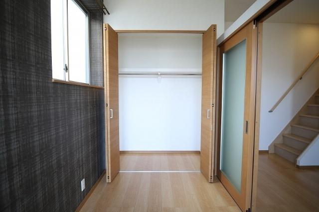 ラフィーネ笹原（103） 収納