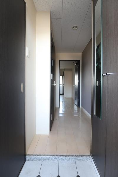 ギャランティー21博多 ORIENT BLD No.66（1107） 玄関