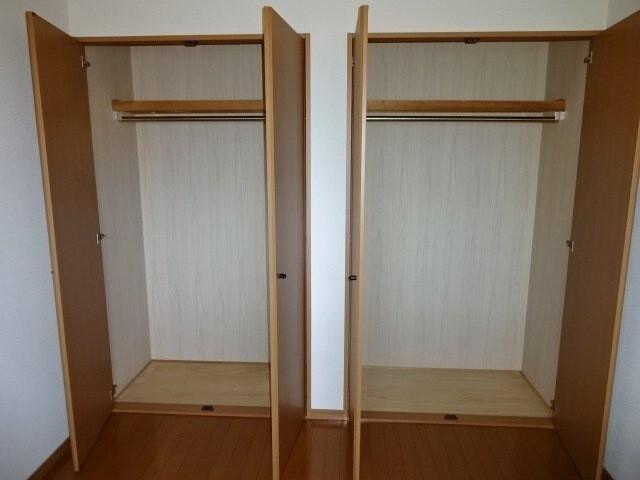 ロワイヤル小倉 収納