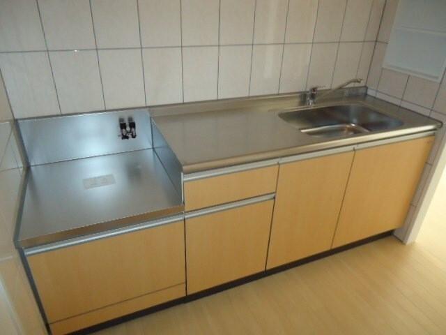 クリスタルガーデン キッチン