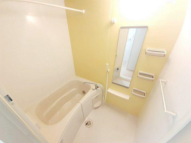 北九州市小倉南区上吉田アパート バス／シャワー