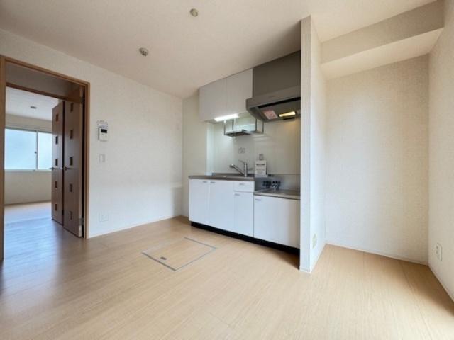 北九州市小倉南区葛原本町アパート リビング