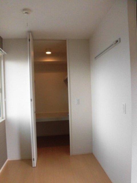 北九州市小倉南区葛原本町アパート 収納