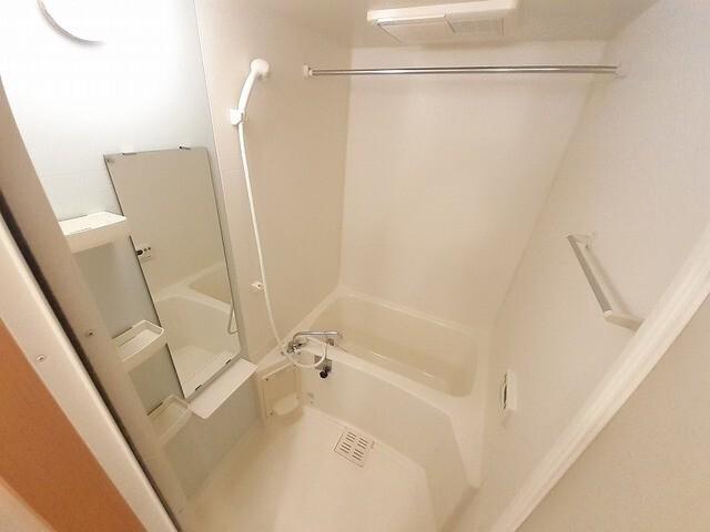 北九州市小倉南区上吉田マンション バス／シャワー