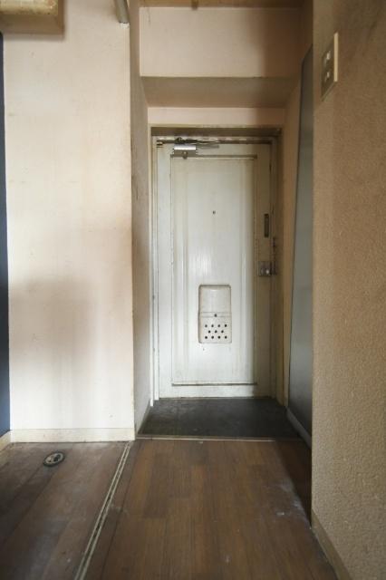 片野三番館 玄関
