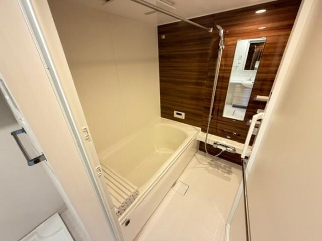 北九州市小倉北区高峰町アパート バス／シャワー