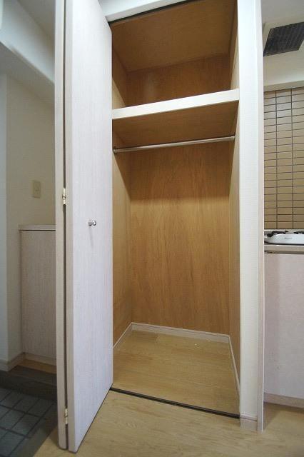 OAK VILLA HAKATA 28th（302） 収納