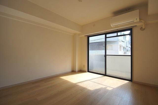 OAK VILLA HAKATA 28th（302） リビング