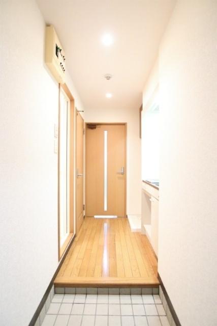 マンション花房（601） 玄関