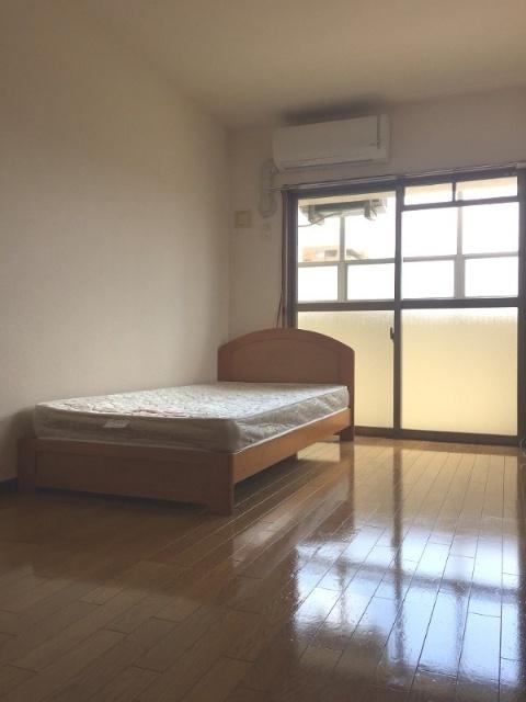 マンション花房（601） リビング