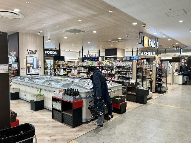 カフェファディ小倉駅前店：613m