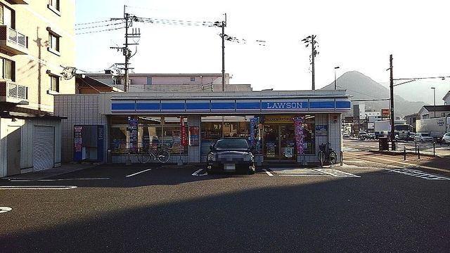 ローソン東門司一丁目店：339m