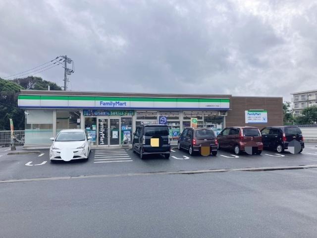 ファミリーマート小倉葛原本町六丁目店：572m