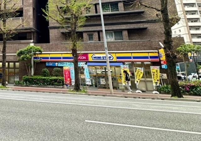 ミニストップ博多駅前3丁目店：94m