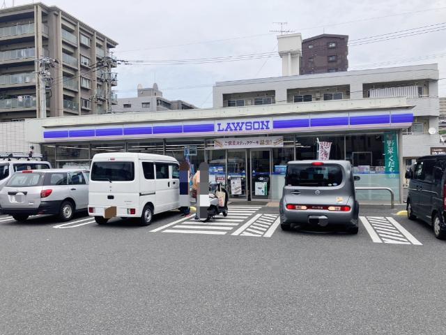 ローソン小倉徳力店：257m