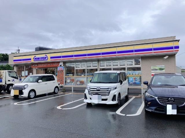 ミニストップ小倉朽網東店：784m