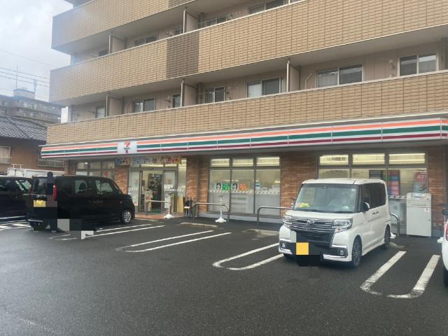 セブンイレブン戸畑千防3丁目店：403m