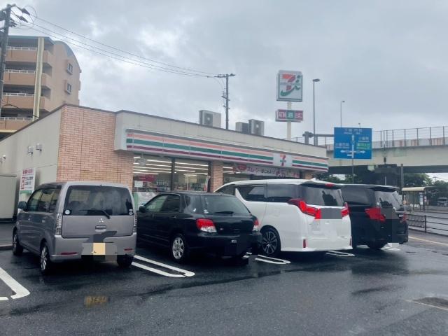 セブンイレブン小倉木町店：594m