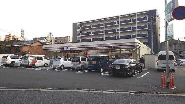 セブンイレブン小倉昭和町店：375m
