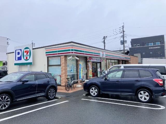 セブンイレブン小倉貫店：1007m