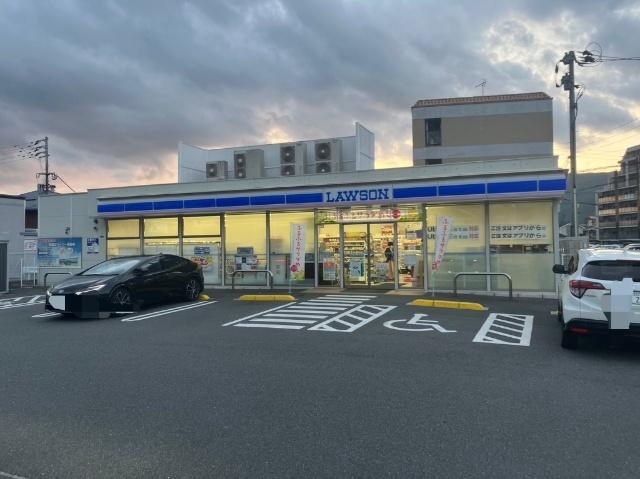 ローソン小倉田原新町二丁目店：402m