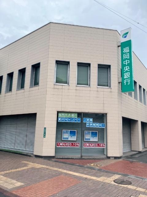 福岡中央銀行戸畑支店：72m