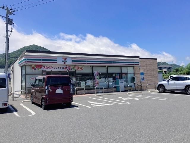 セブンイレブン門司吉志店：925m