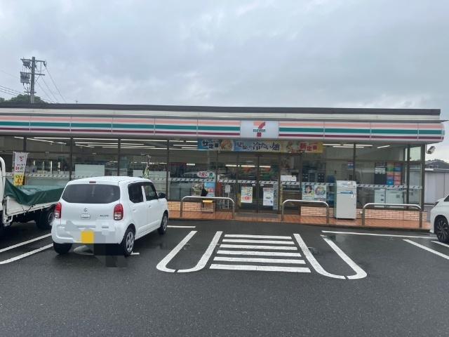 セブンイレブン小倉熊谷3丁目店：492m