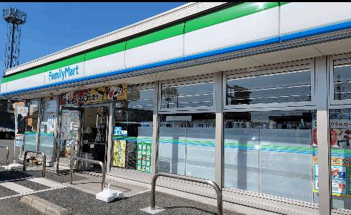 ファミリーマート苅田バイパス磯浜店：650m