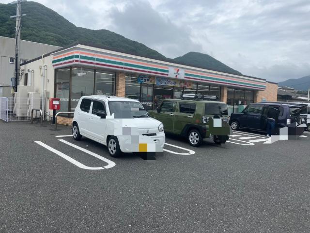 セブンイレブン門司片上海岸店：913m