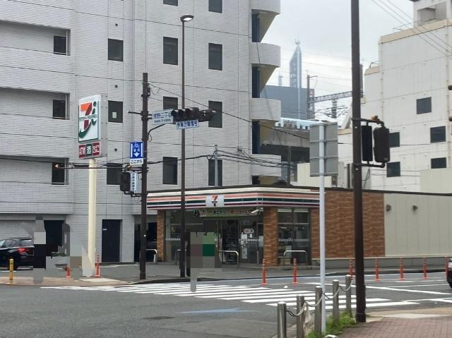 セブンイレブン小倉浅野2丁目店：195m