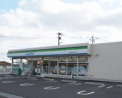 ファミリーマート苅田若久町二丁目店：657m