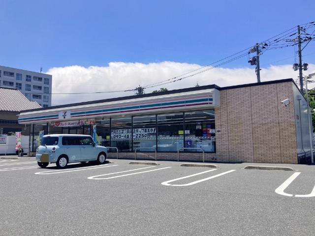 セブンイレブン門司吉志2丁目店：211m