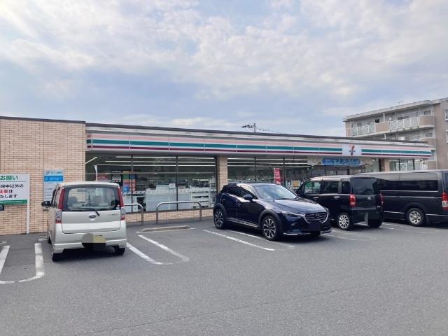 セブンイレブン小倉南方3丁目店：156m
