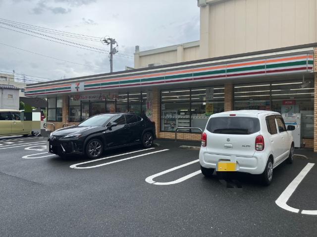 セブンイレブン戸畑沖台店：542m