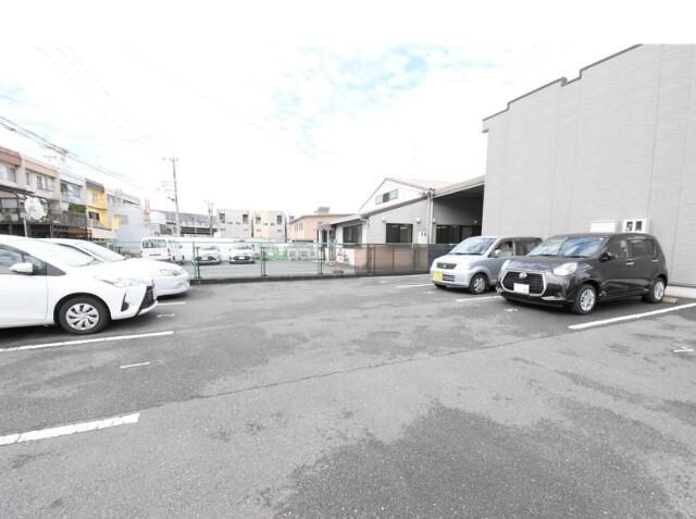 Roi de gland大田町 駐車場